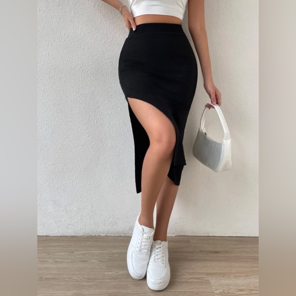 Black Skirt w/ Slit - Picture 1 of 7